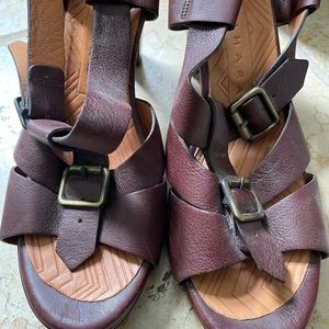 Chie Mihara Leather Brown sandals